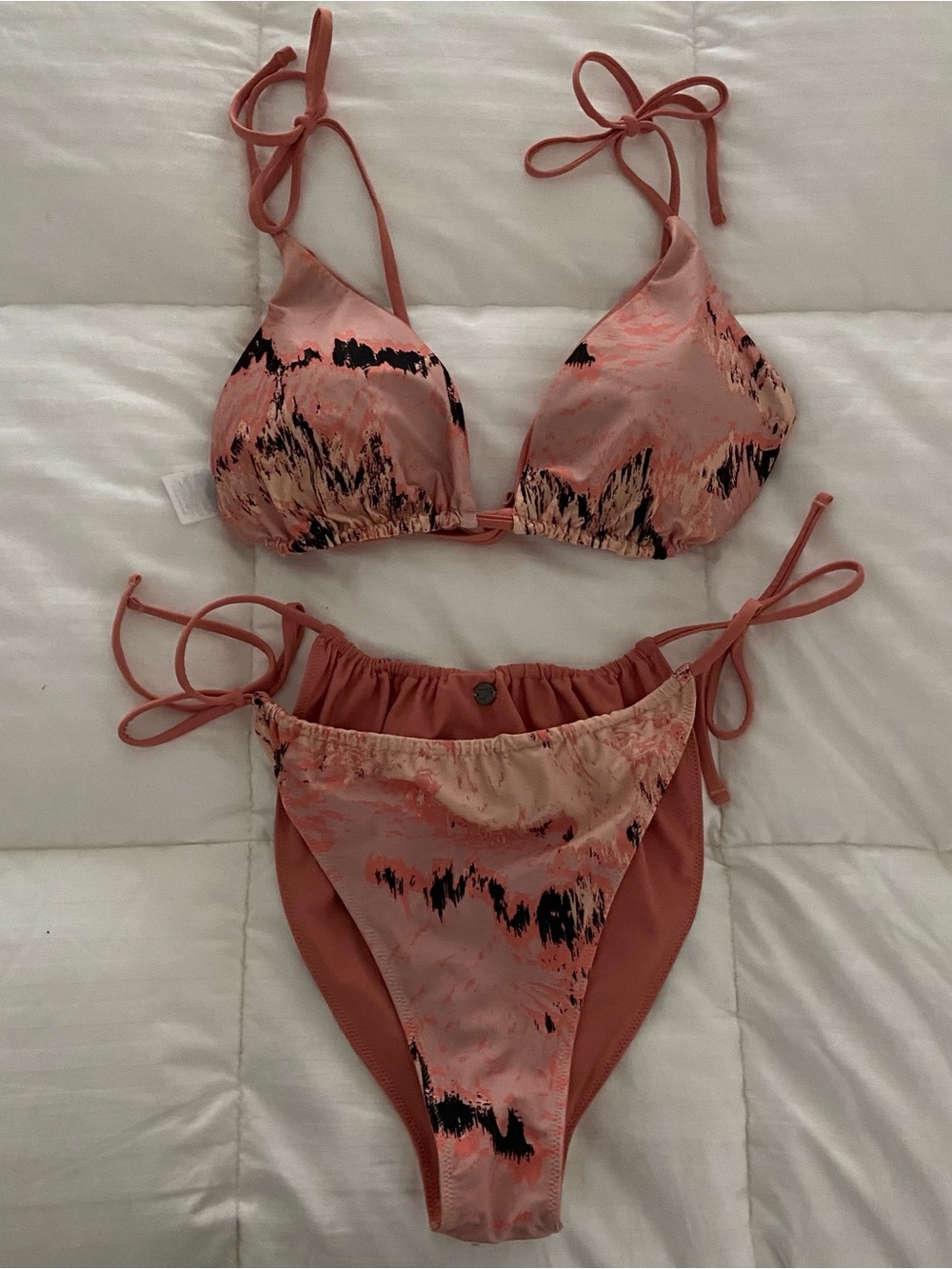 Gymshark triangle reversible bikini Pink and black abstract nwot XL